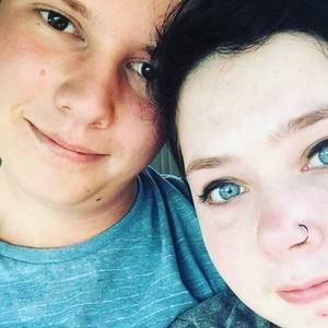 Meet your Posher, Cora